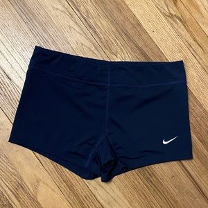 Women’s Nike medium bike shorts navy